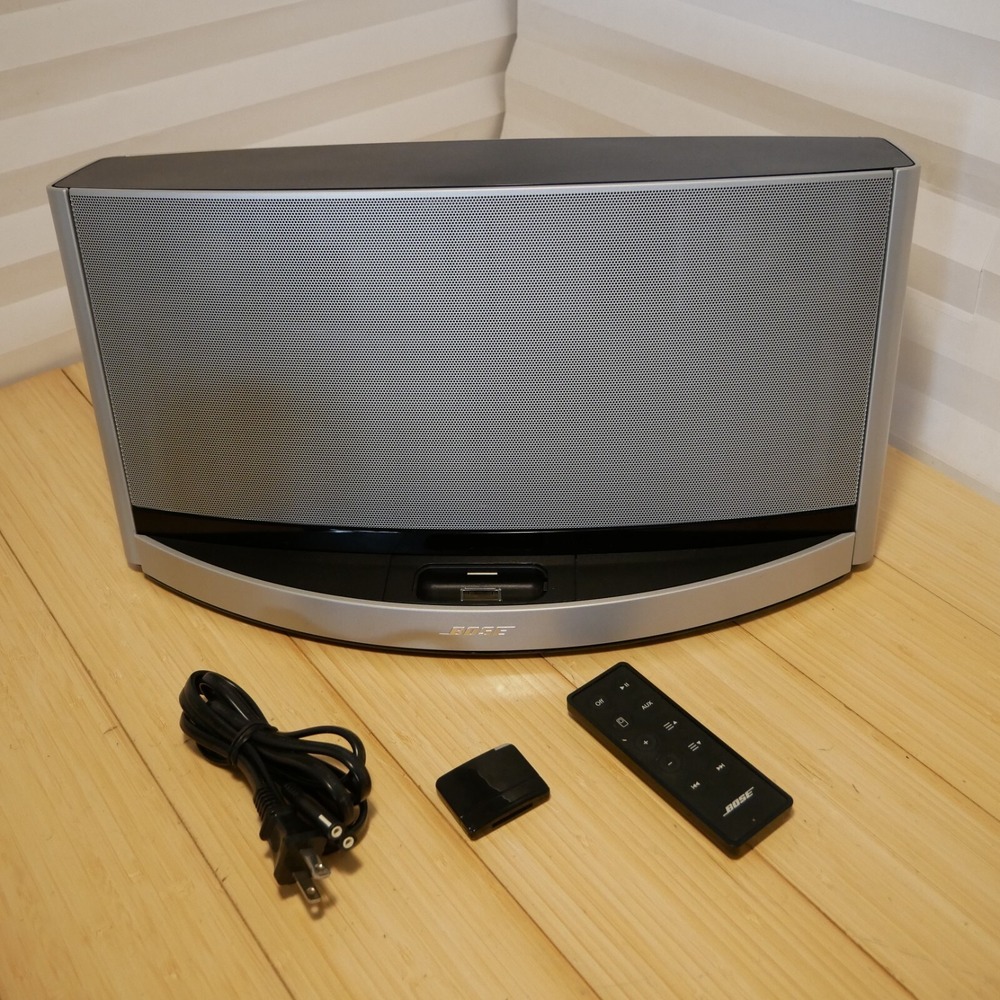 Bose‎ SoundDock 10 Speaker System with Remote and Bluetooth Receiver